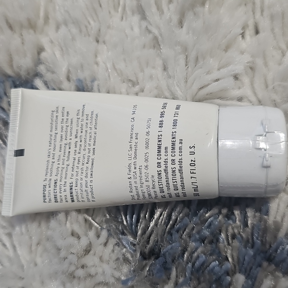 Rodan and fields Soothe Moisture Replenishing Cream - Picture 2 of 7